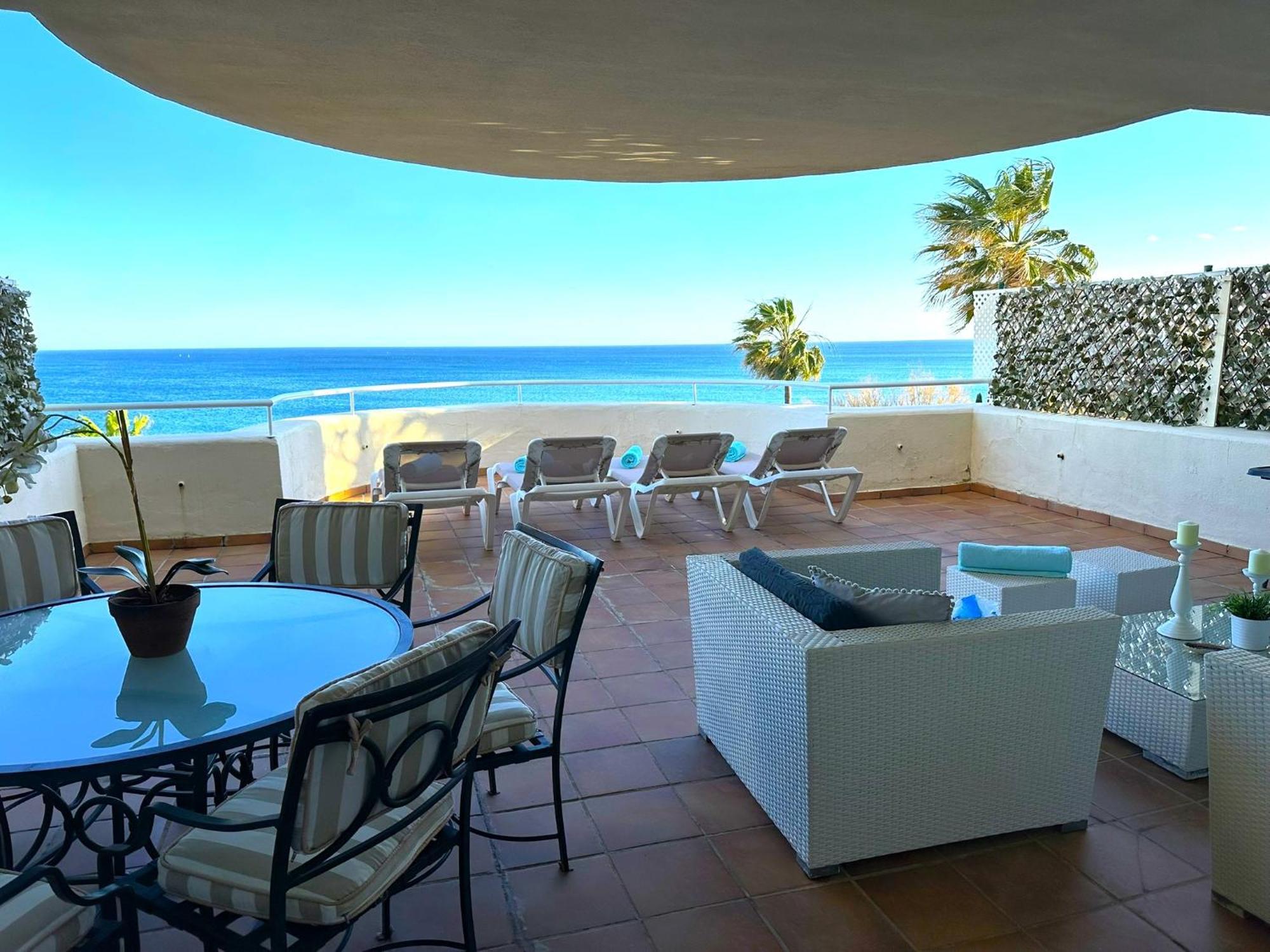 Apartments Bermuda Beach Estepona Eksteriør billede