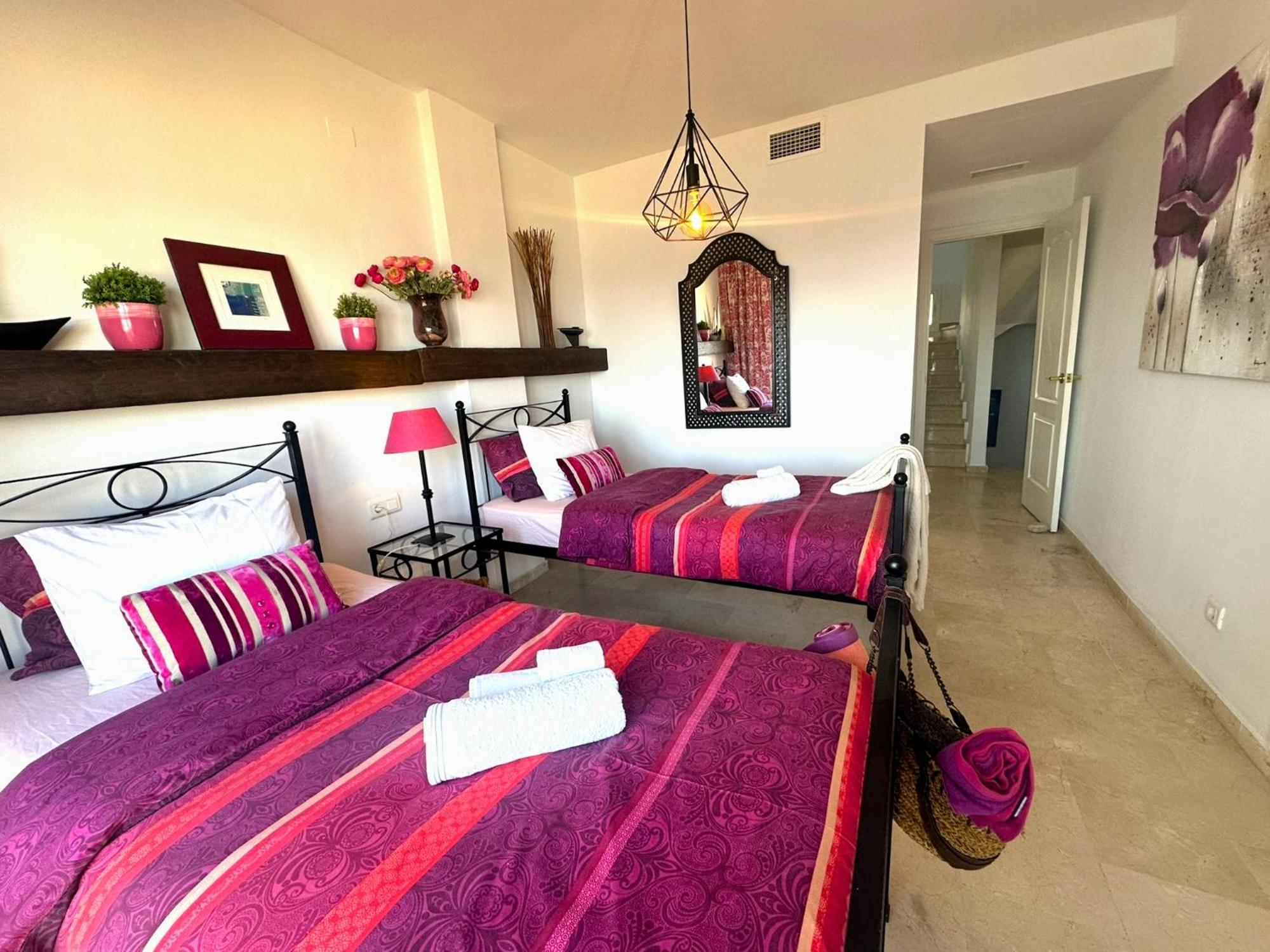Apartments Bermuda Beach Estepona Eksteriør billede