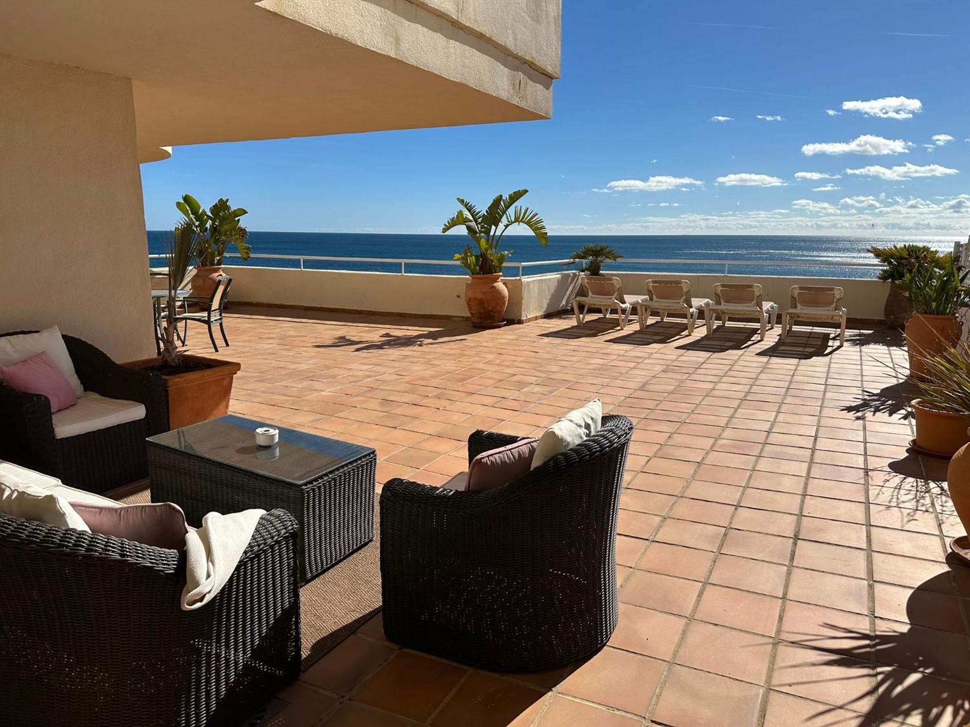Apartments Bermuda Beach Estepona Eksteriør billede